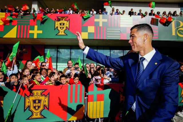 半岛体育平台-人生最差一年 葡国杂志盘点2022年C罗7件不顺心事